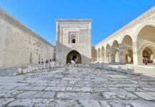 Султанханы — каменный великан Шёлкового пути в Турции приглашает посетителей со всего мира