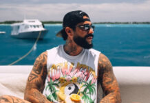 Тимати и его возлюбленная поделились нежными кадрами с маленькой дочерью с отдыха