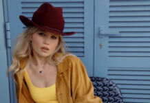 «Ух жара!»: звезда «Орла и решки» родом из Казахстана попозировала в прозрачном боди