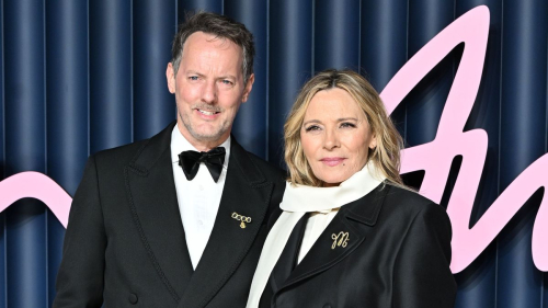 69-летняя звезда сериала "Секс в большом городе" Ким Кэтролл вышла замуж за молодого бойфренда