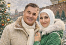 «Будьте счастливы»: Давлетяров показал семейные фото и поздравил с Новым годом