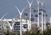 В Париже запустили одну из самых больших в мире канатных линий Европы