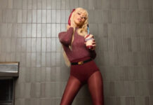 Кристина Агилера в микрошортах и обтягивающей водолазке снялась для рекламы напитков