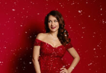 «Во всех нарядах хороша»: Екатерина Климова покрасовалась в роскошных платьях