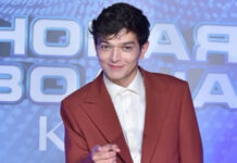 Возврата денег за отмененный концерт Акмаля добиваются в Казахстане