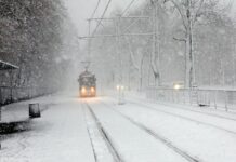 Из-за непогоды в Польше происходит отмена поездов