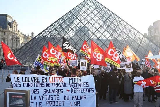 Ограничения в работе Лувра: во Франции снова забастовки