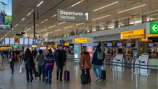 Будьте внимательны в Европе происходит отмена рейсов из-за плохой погоды