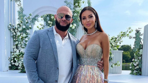 Оксана Самойлова и Джиган не развелись из-за брачного договора