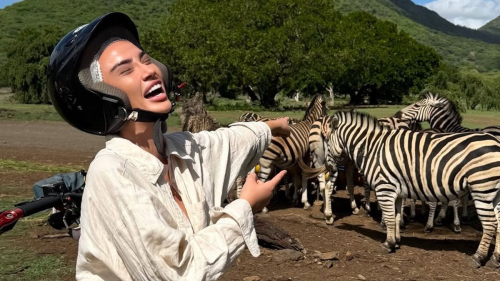 "Просто рай для глаз": Мадлен показала фото с отдыха в Африке 1 "Просто рай для глаз": Мадлен показала фото с отдыха в Африке