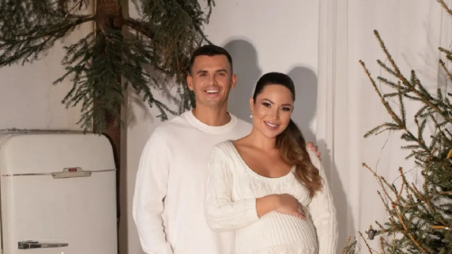 43-летний солист "Иванушек International" впервые стал отцом и показал фото из роддома