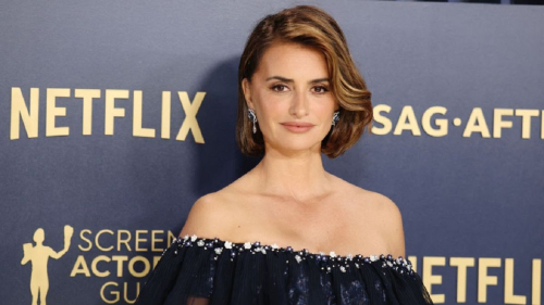 51-летняя Пенелопа Крус снялась в прозрачном наряде для модного журнала