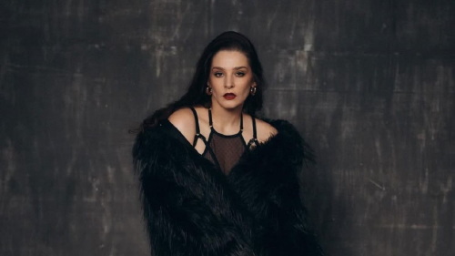 "Демоническая красота": звезда сериала "Громовы" привлекла внимание дерзким образом