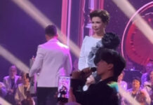 Димаш Кудайберген поклонился Розе Рымбаевой (видео)