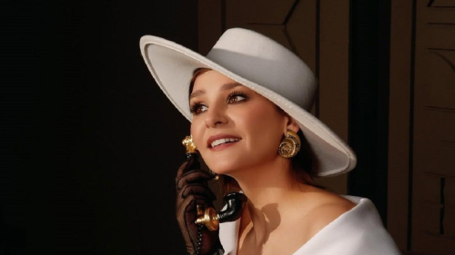 Глафира Тарханова в эффектном наряде приковала взгляды фанатов