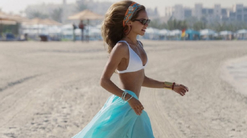 "Муза": дочь Дмитрия Маликова похвасталась прессом и ответила на критику 1 "Муза": дочь Дмитрия Маликова похвасталась прессом и ответила на критику