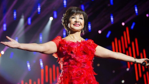 Роза Рымбаева поблагодарила поклонников после отчетного концерта в Алматы