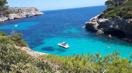 Бухта Кало-дес-Моро может стать недоступной для туристов уже в этом году