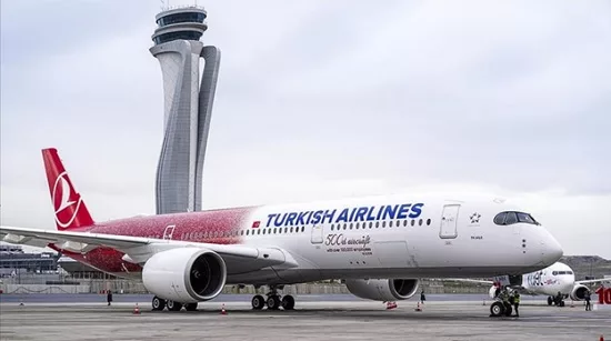 Юбилейный борт Turkish Airlines поднялся в небо