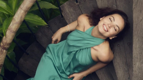 "Богиня": Асель Сагатова впечатлила фотосессией в экзотической стране