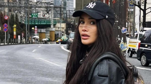 "Эта девочка обрела семью, о которой мечтала": архивные кадры Байзаковой растрогали Сеть 1 "Эта девочка обрела семью, о которой мечтала": архивные кадры Байзаковой растрогали Сеть