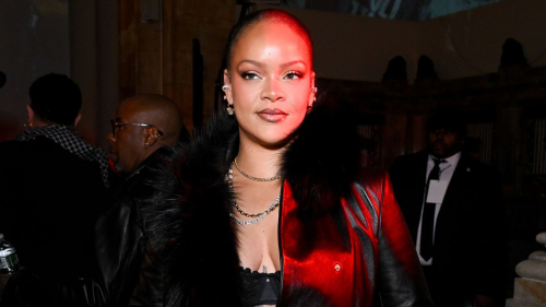 Особняк певицы Рианны обстреляли в Лос-Анджелесе