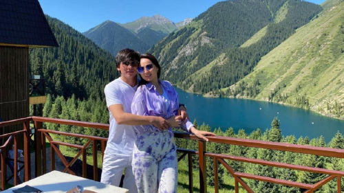 "Прошел всего год": Динара Сатжан рассказала, что изменилось в жизни семьи Кайрата Нуртаса