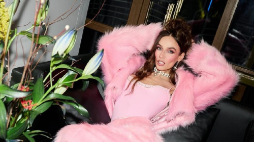 "Розовая пантера": Алена Водонаева впечатлила нежным образом 1 "Розовая пантера": Алена Водонаева впечатлила нежным образом