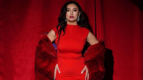 "Сияла, как звезда": Мадина Садвакасова показала кадры с 70-летней мамой с концерта в Астане