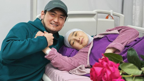 33-летний Торегали Тореали стал отцом в седьмой раз (фото) 1 33-летний Торегали Тореали стал отцом в седьмой раз (фото)