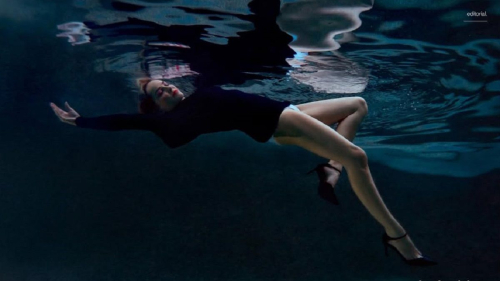 68-летняя Шэрон Стоун обнажила грудь ради съемок в журнале 1 68-летняя Шэрон Стоун обнажила грудь ради съемок в журнале