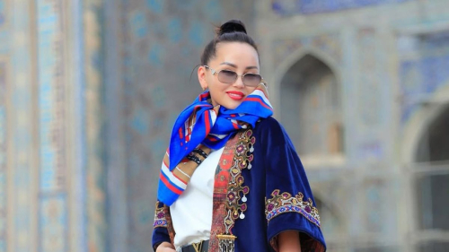 Баян Алагузова готова вручить полмиллиона тенге тому, кто точь-в-точь повторит танец ее мужа 1 Баян Алагузова готова вручить полмиллиона тенге тому, кто точь-в-точь повторит танец ее мужа