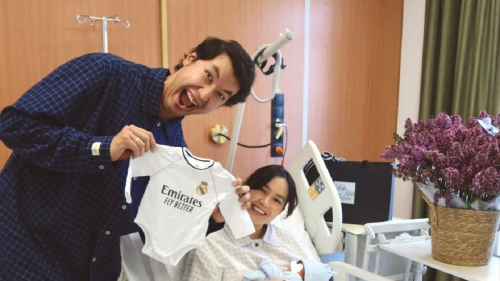 Блогер Артур Аскарулы и актриса Замира Саидова впервые стали родителями