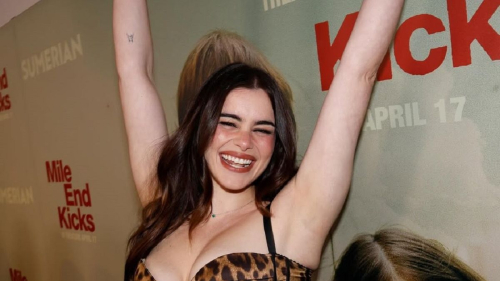 "Это прекрасно!": звезда сериала "Эйфория" пришла на светский раут в леопардовом корсете