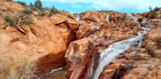 Водопад Ганлок снова ожил: толпы туристов собираются, чтобы посмотреть на это чудо! водопад Ганлок