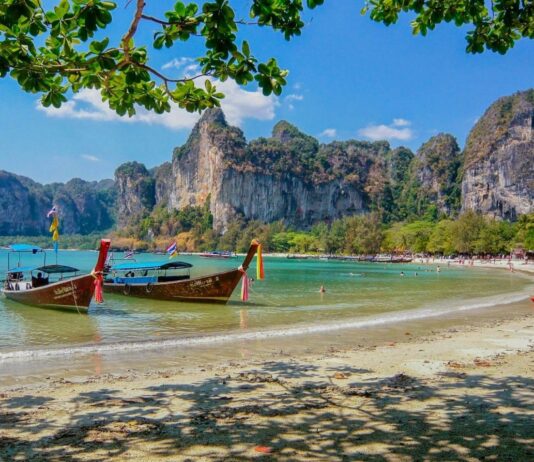 Продажа алкоголя тем, кто уже выпил в Таиланде теперь запрещена! Таиланд