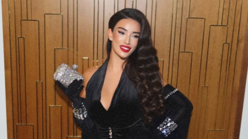 "Хочется наряжаться и сиять": весна вдохновила Мадлен на новые образы