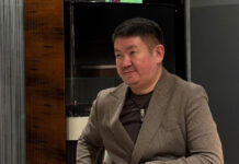 Известный продюсер Жан Муканов стал отцом в восьмой раз