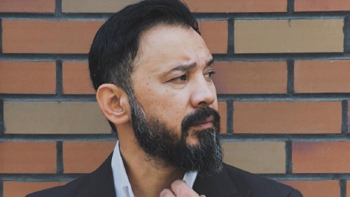 "Казахский Рассел Кроу": Берик Айтжанов показал, каким был в юности