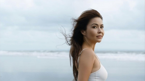 "Отпечаток жизненного опыта": Асель Садвакасова рассказала, почему в ее глазах есть грусть