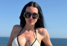 Разведенная Оксана Самойлова показала фото в бикини