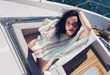 Сыгравшая в «Великолепном веке» актриса попозировала в прозрачном пляжном наряде