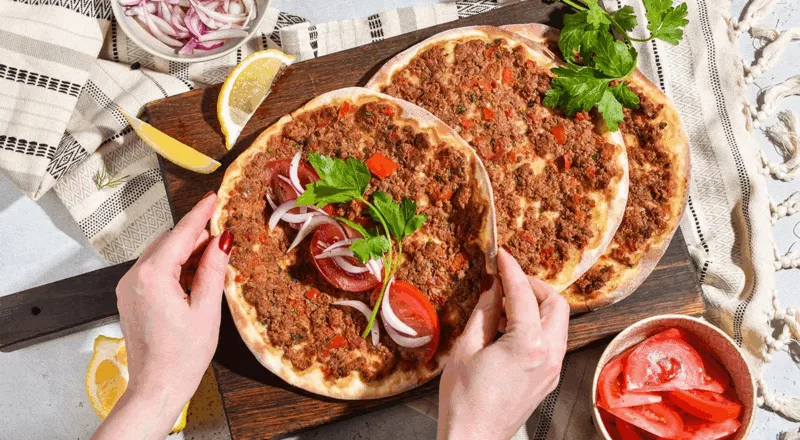 Лаваш с мясом и овощами