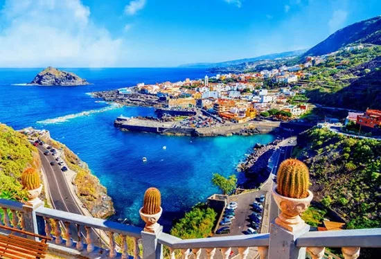 На Тенерифе появились «охранники шезлонгов»: отели пытаются остановить утренние гонки за местами у бассейна