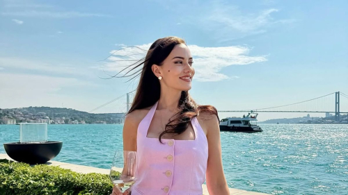"С днем рождения, королева!": Фахрие Эвджен показала, как отметила 40-летие