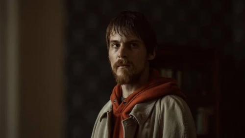 Звезда сериала "Слово пацана" стал отцом во второй раз и показал фото из роддома