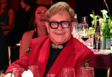 79-летний Элтон Джон отметил 36 лет трезвости