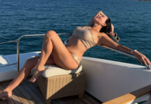 «Держитесь, мужчины!»: Алика Смехова щегольнула фигурой в купальнике