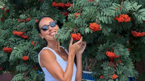 "С каждым годом все сильнее понимаю, как меня тянет сюда": Алсу отдохнула в родном селе (фото) 1 "С каждым годом все сильнее понимаю, как меня тянет сюда": Алсу отдохнула в родном селе (фото)