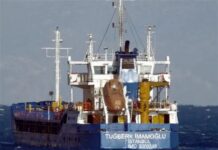 Ночная авария в Мраморном море: после столкновения судов пропали 10 человек